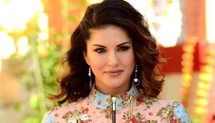 Sunny Leone2