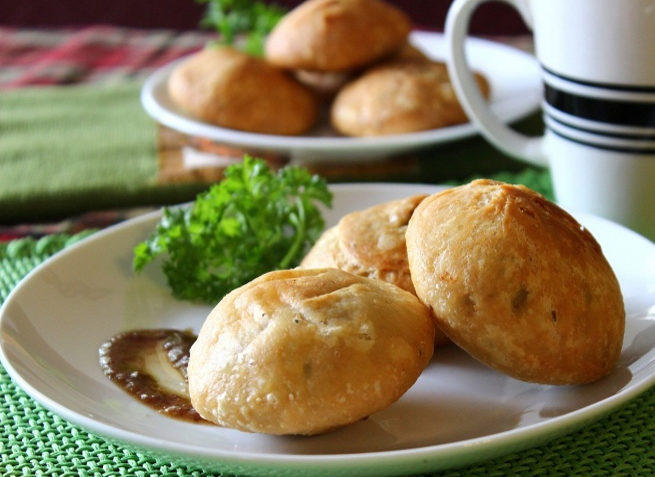 mung dal kachori